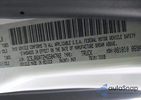 2017 Ram 1500 Express 4X2 6'4 Box z USA, uszkodzony, nr VIN 3C6JR6AT2HG504702